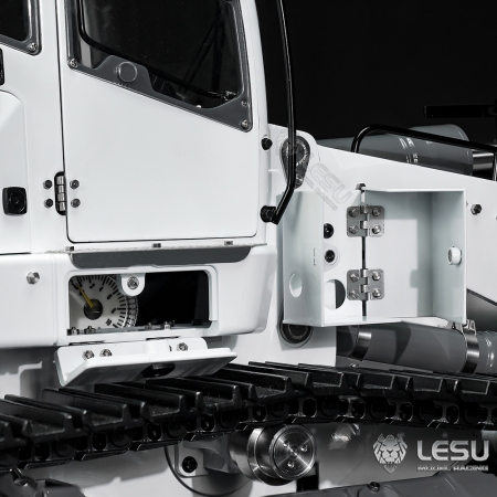 RC Lesu Racing 1:14 Laderaupe mit Reißzahn und Paladin PL18 weiß